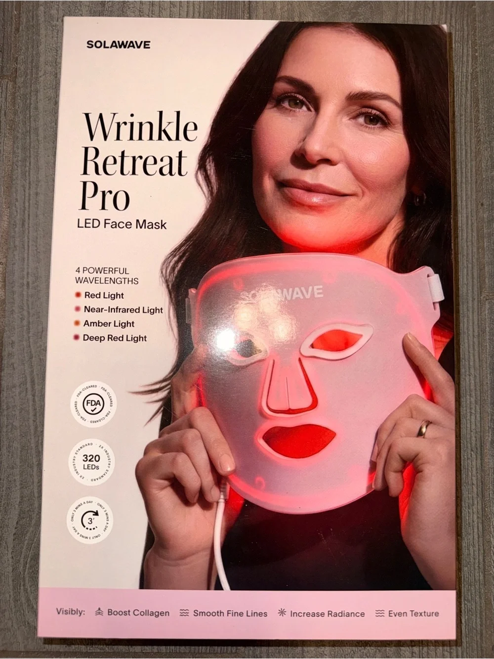 SOLAWAVE Wrinkle Retreat Pro LED Face Mask + Skincare Bundle NWT